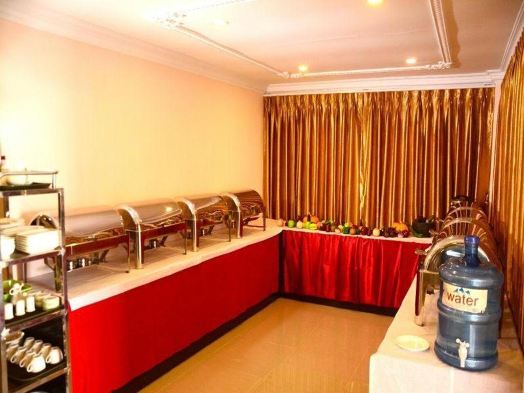 Real Link Hotel Yangon Exterior photo