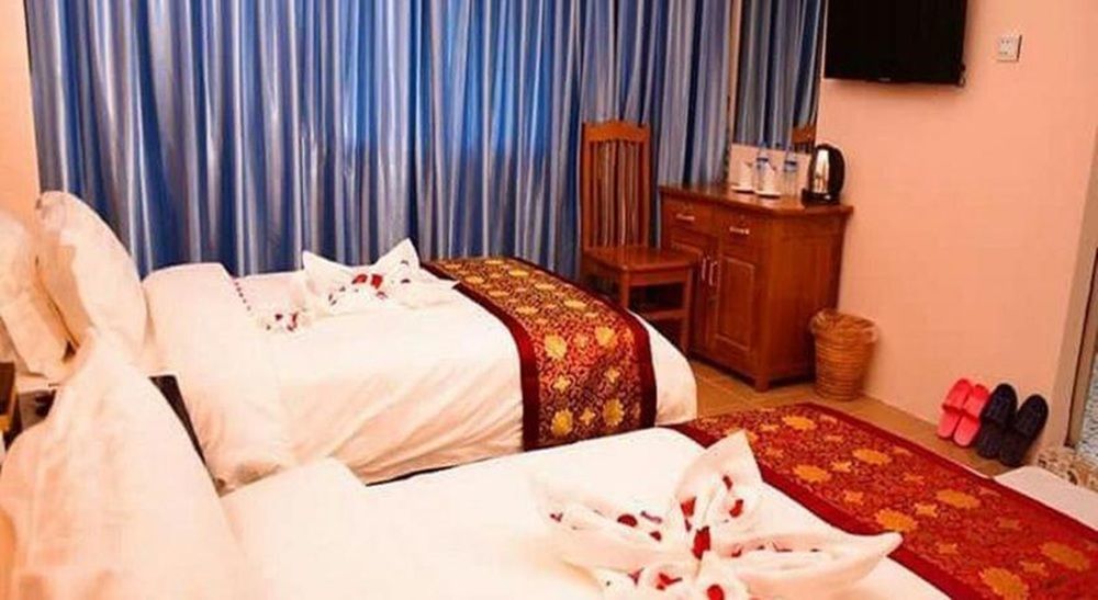 Real Link Hotel Yangon Exterior photo